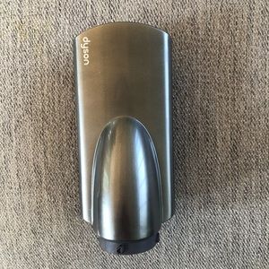 New Dyson Air Wrap soft smoothing brush